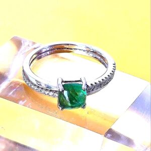 Natural Emerald 925 Sterling Silver Ring Sz 7