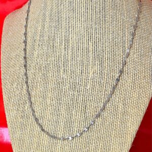 Italian 925 Sterling Silver 2.5mm Chain Necklace 18"(long)