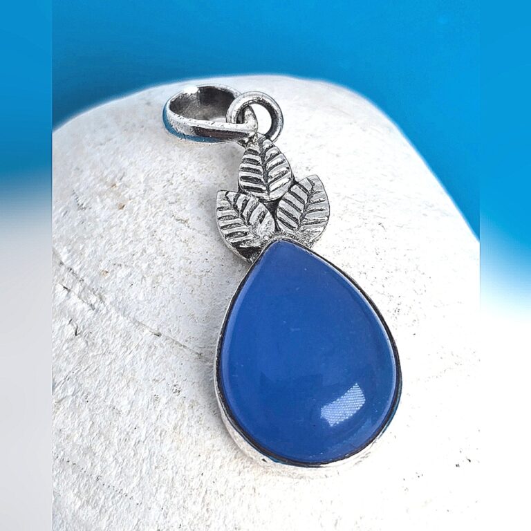 Natural Chalcedony 925 Sterling Silver Pendant