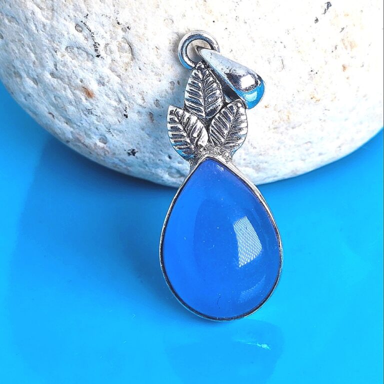 Natural Chalcedony 925 Sterling Silver Pendant