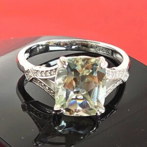925 Sterling Silver Ring with Natural Green Amethyst 8x10mm & CZ