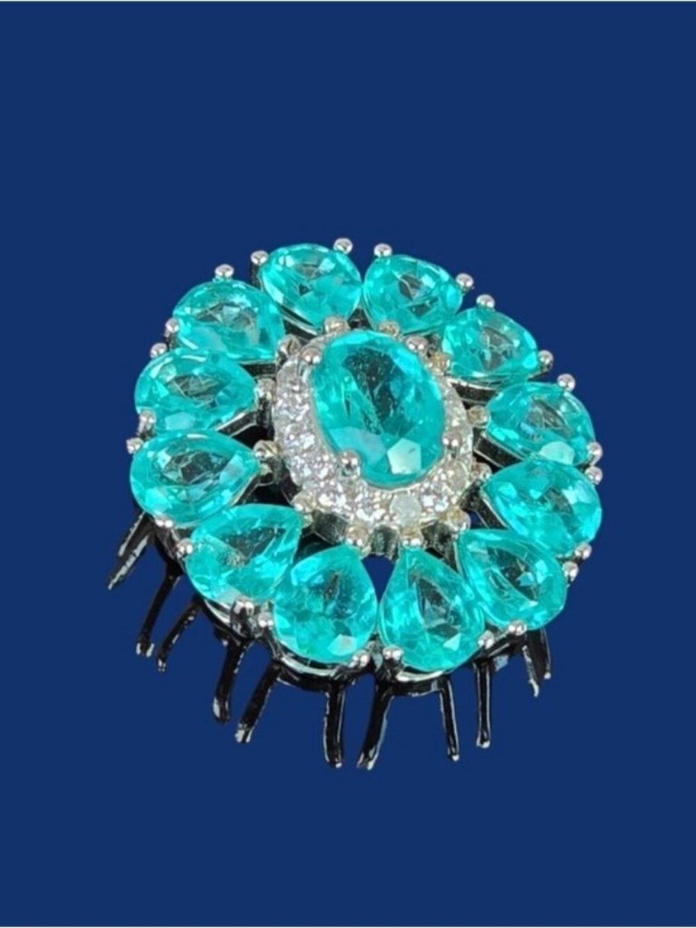 925 Sterling Silver Oval Pendant 1.9x2.1cm with Natural Apatite